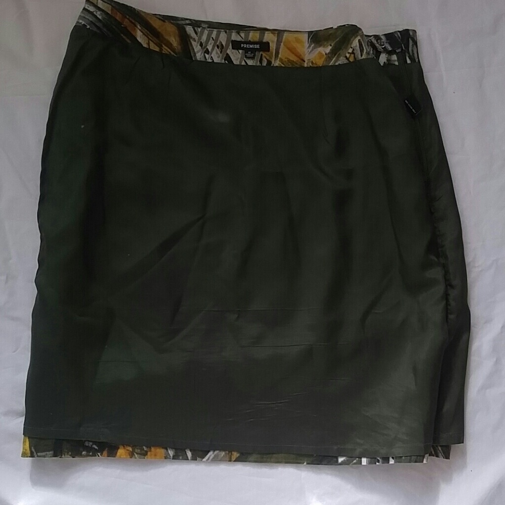 Skirt - Picture 5 of 6